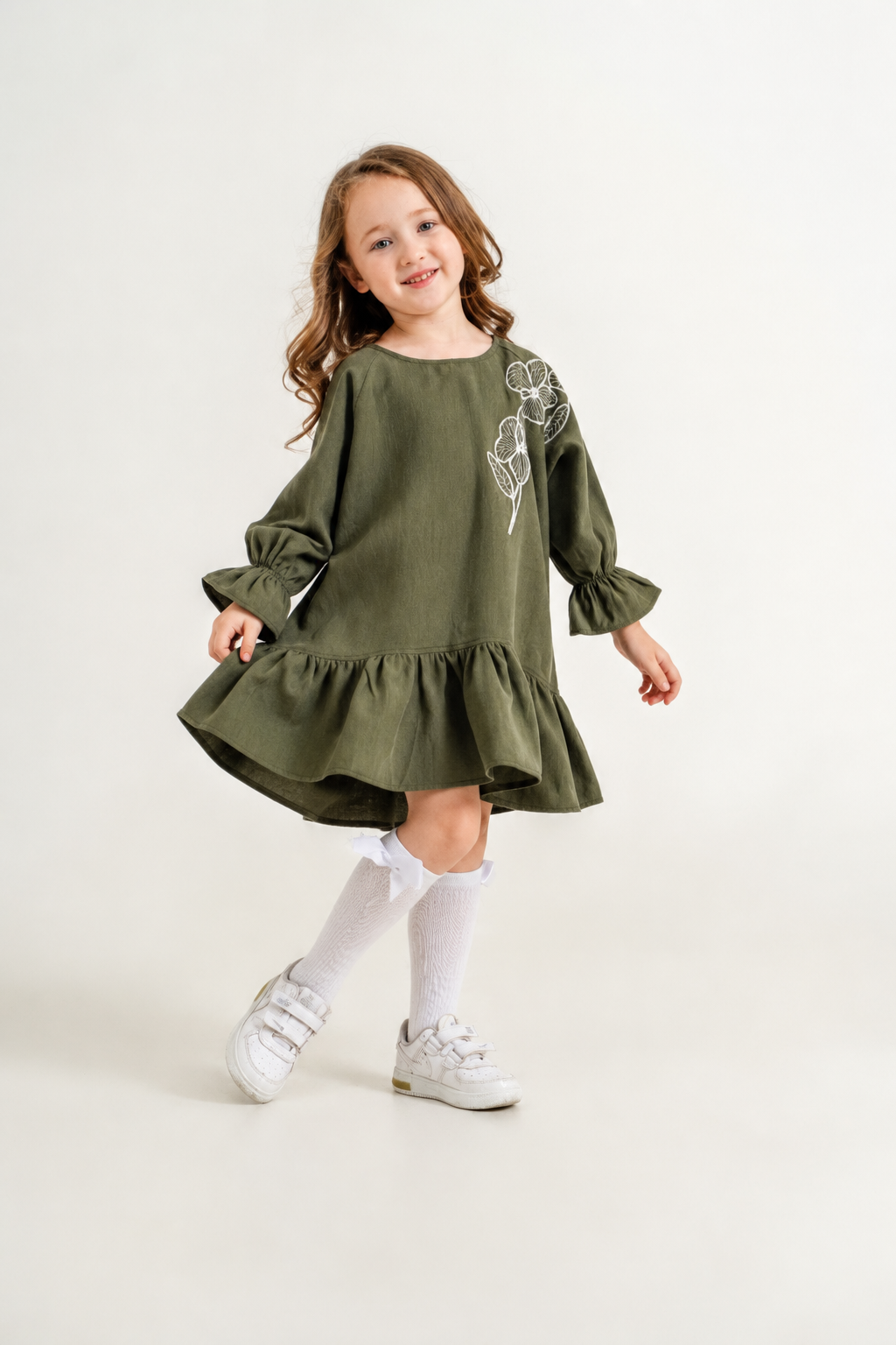 OMZU NAKIŞLI TENCEL ELBİSE