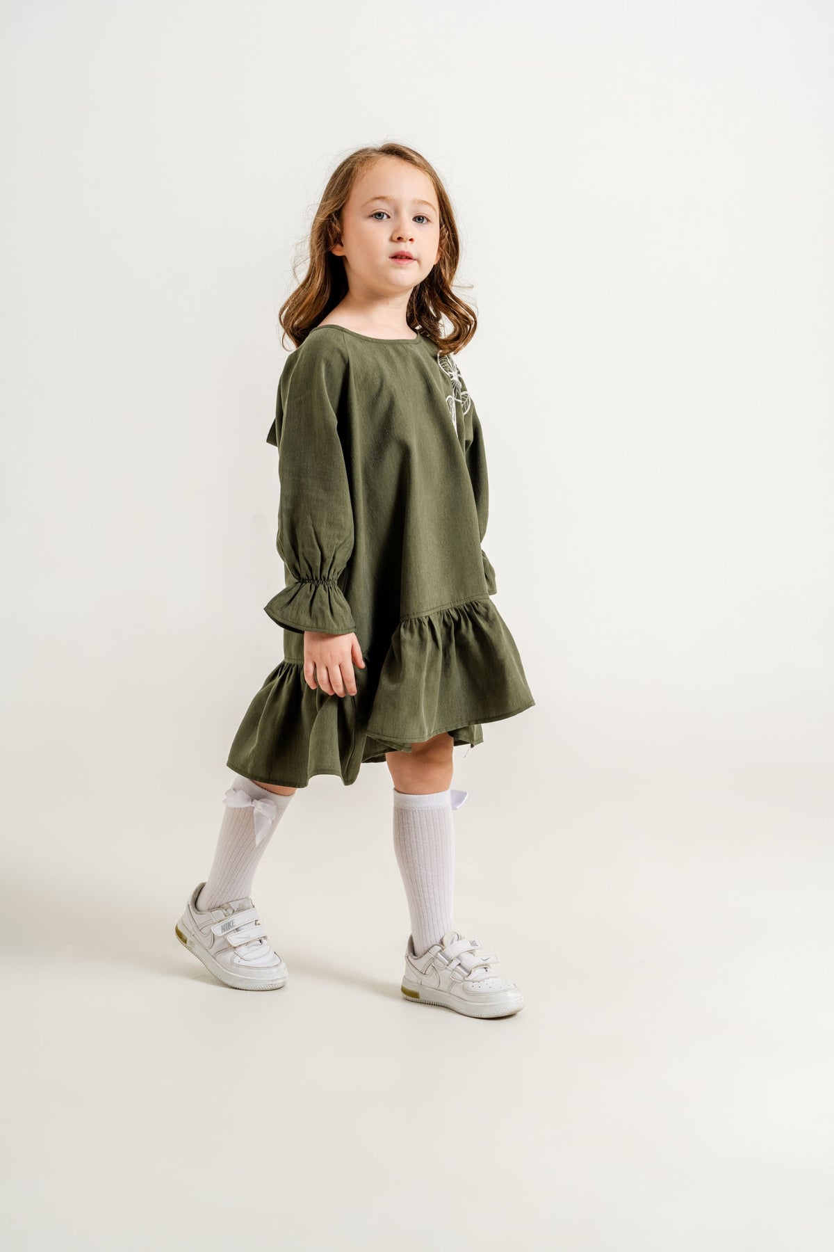 OMZU NAKIŞLI TENCEL ELBİSE